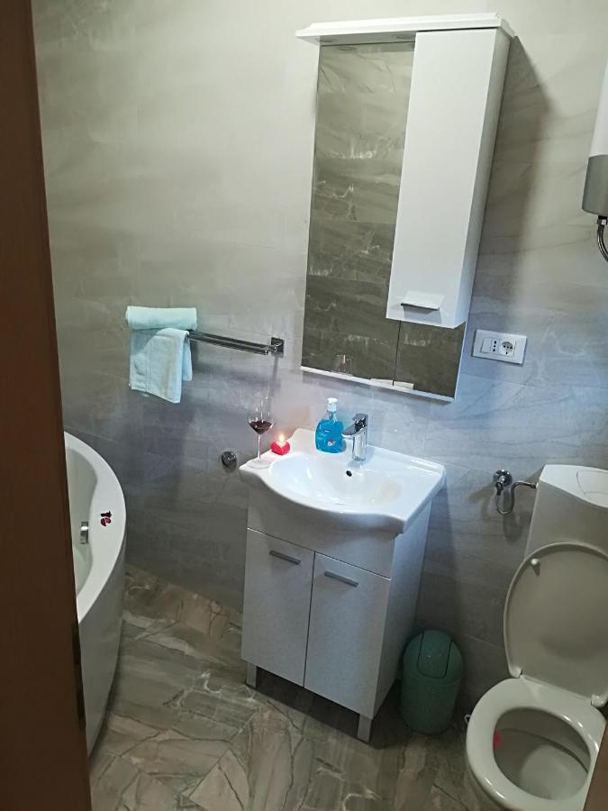 Apartment Nela Baška Voda Exteriér fotografie