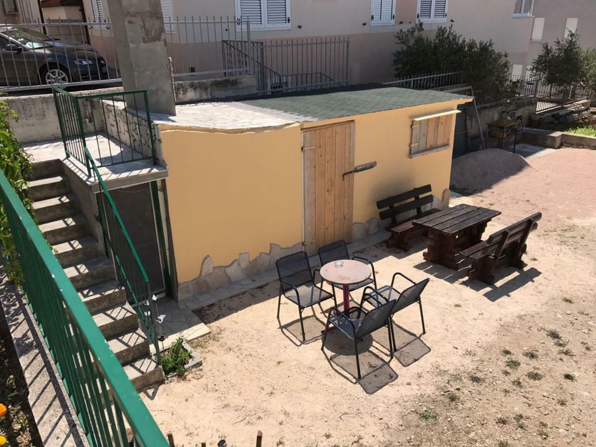 Apartment Nela Baška Voda Exteriér fotografie