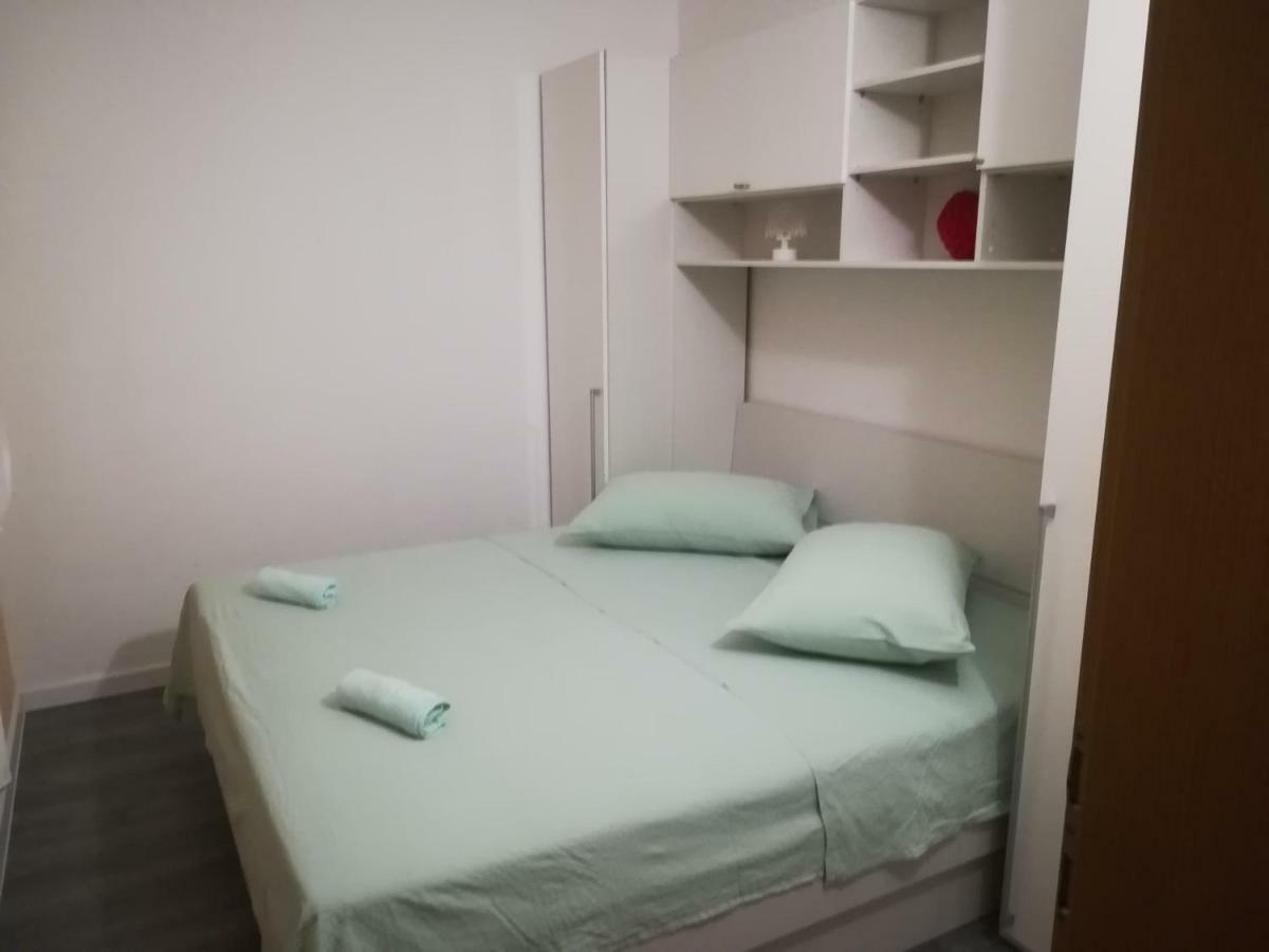 Apartment Nela Baška Voda Exteriér fotografie